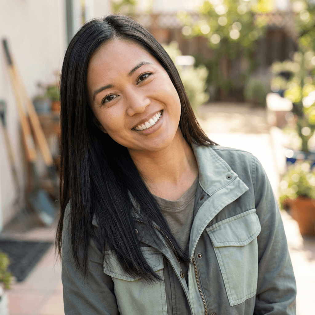 Victoria Sterling, Travel & Events Director